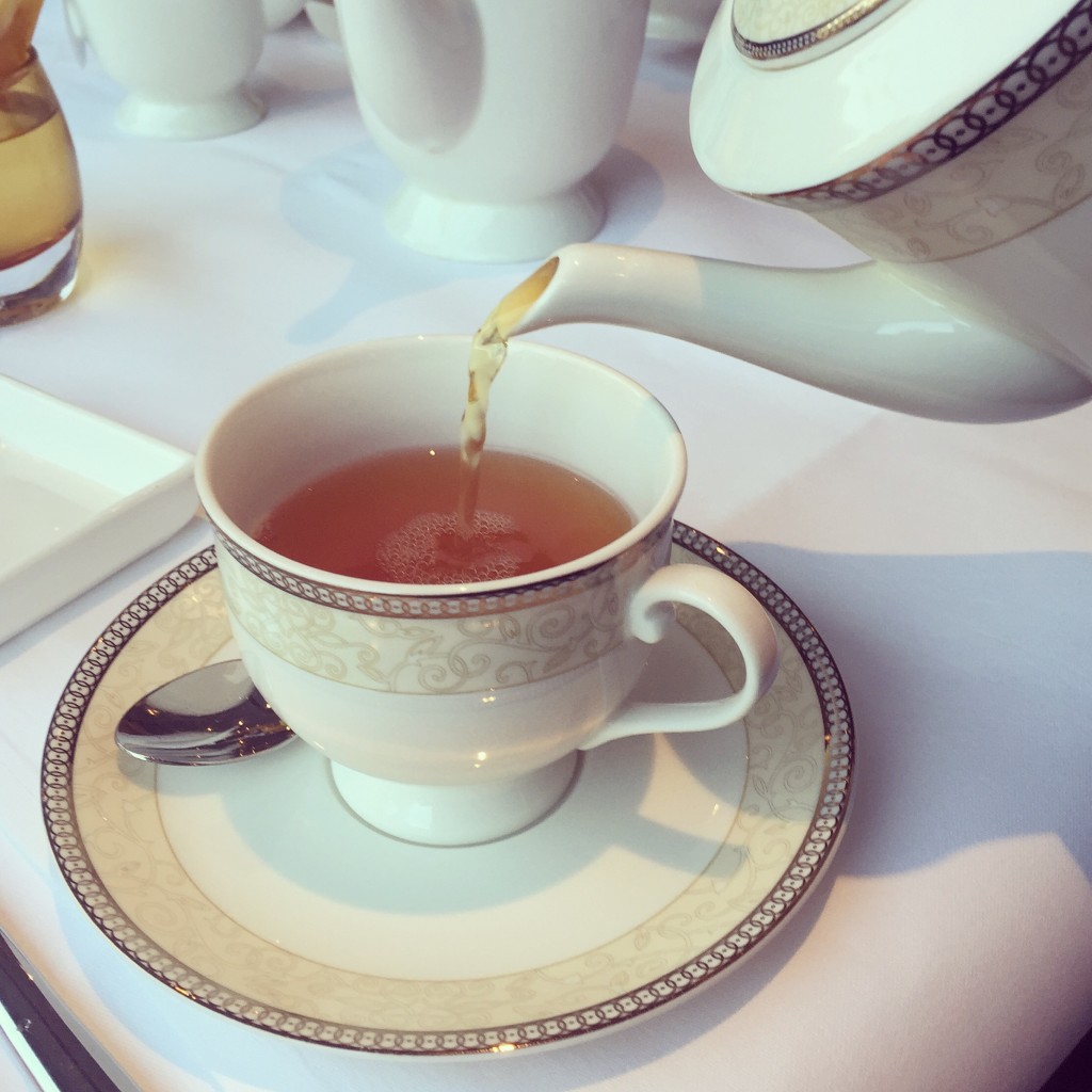 royal garden hotel afternoon tea