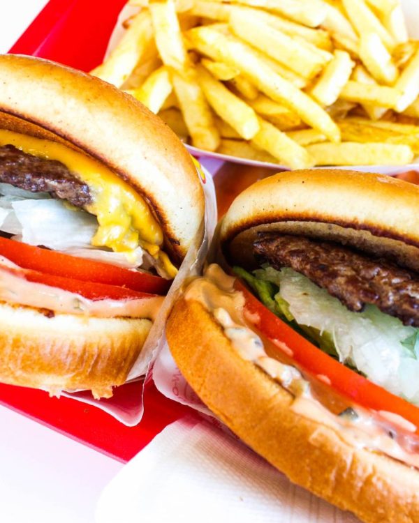 in-n-out burger, best burgers on the west coast