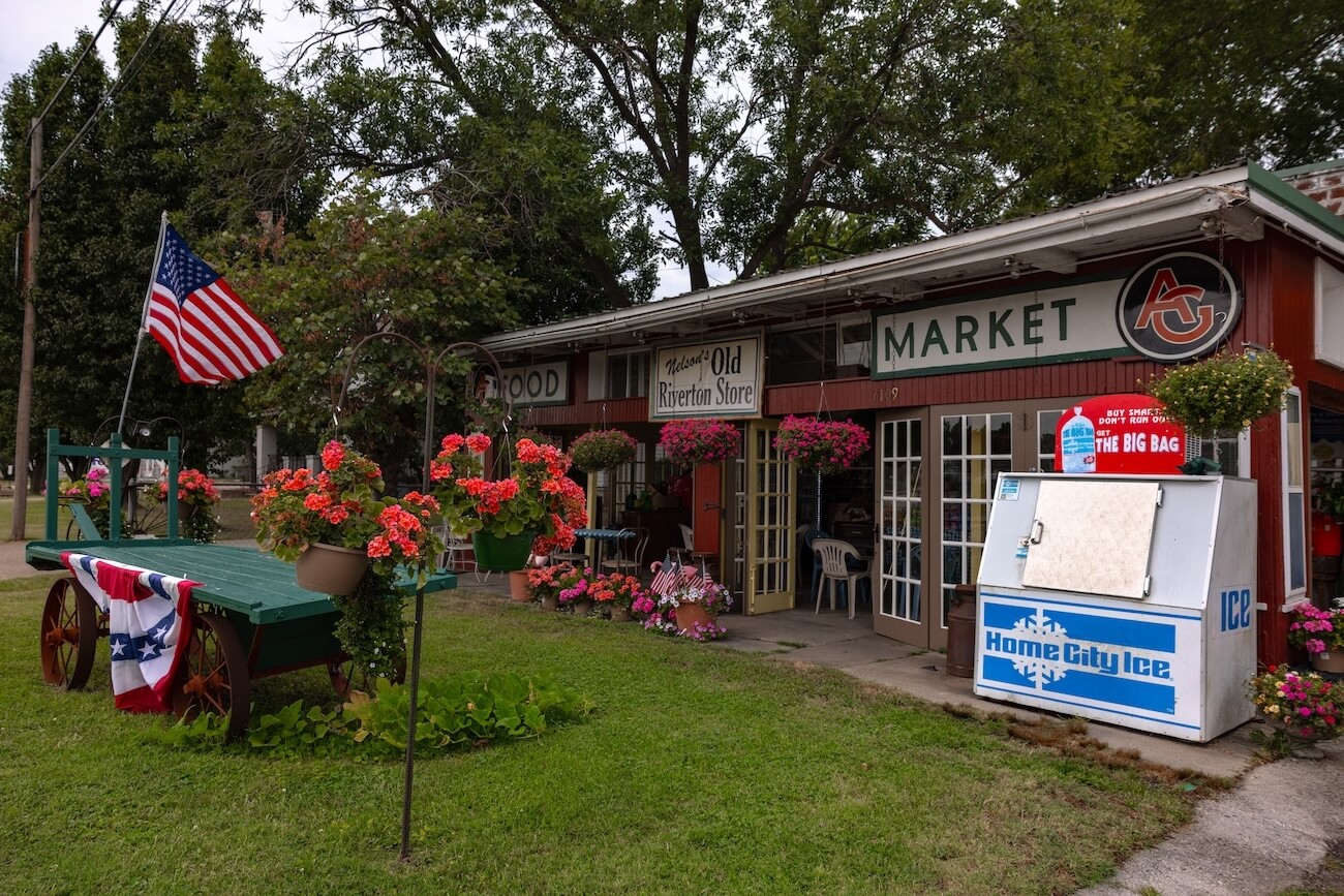 Nelson’s Old Riverton Store in Kansas