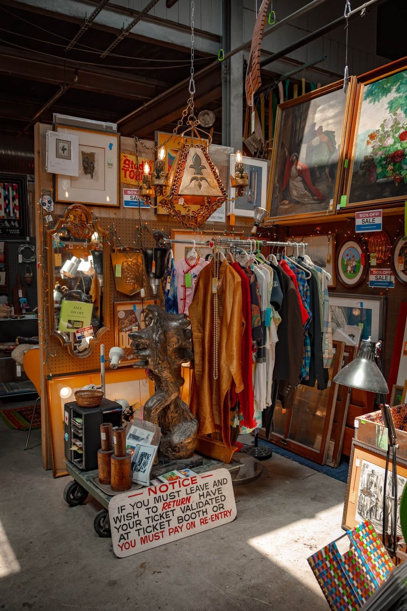 Antiques Shopping on the The Hill